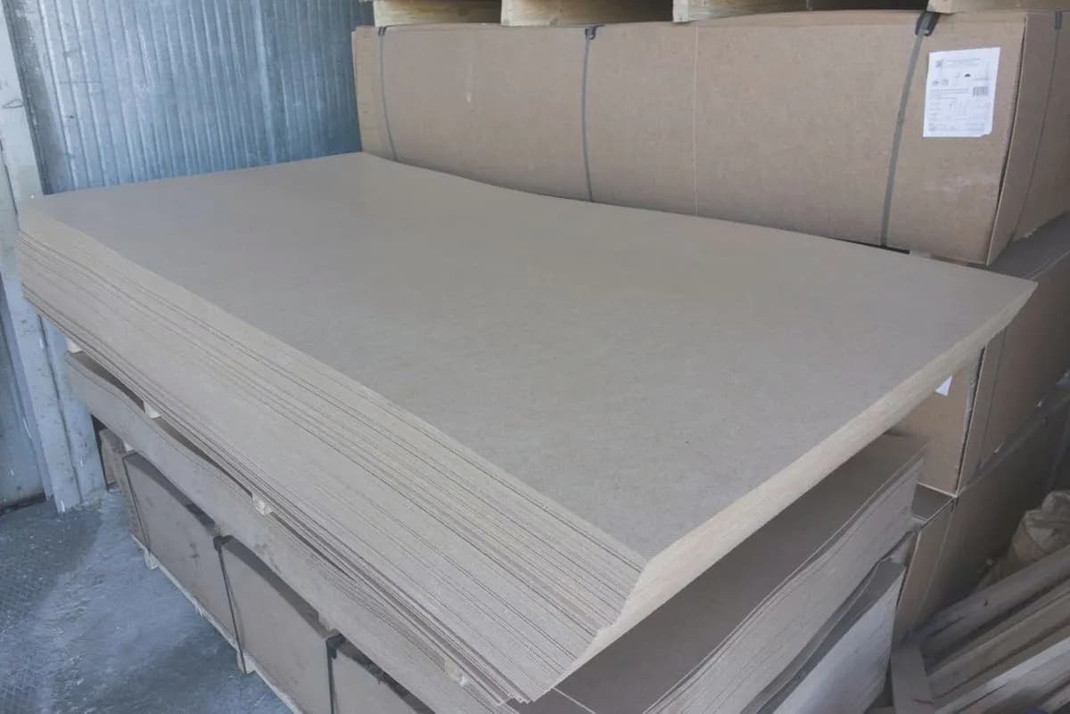 ДВП 3,2 мм 1700×2745